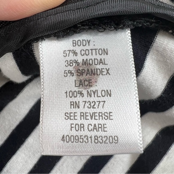 Elle peplum stripped lace shirt size XL - Picture 13 of 14